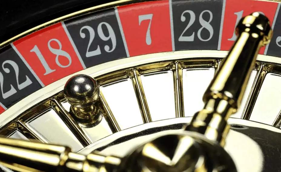 Cách chơi Roulette qua ván cược thực tế